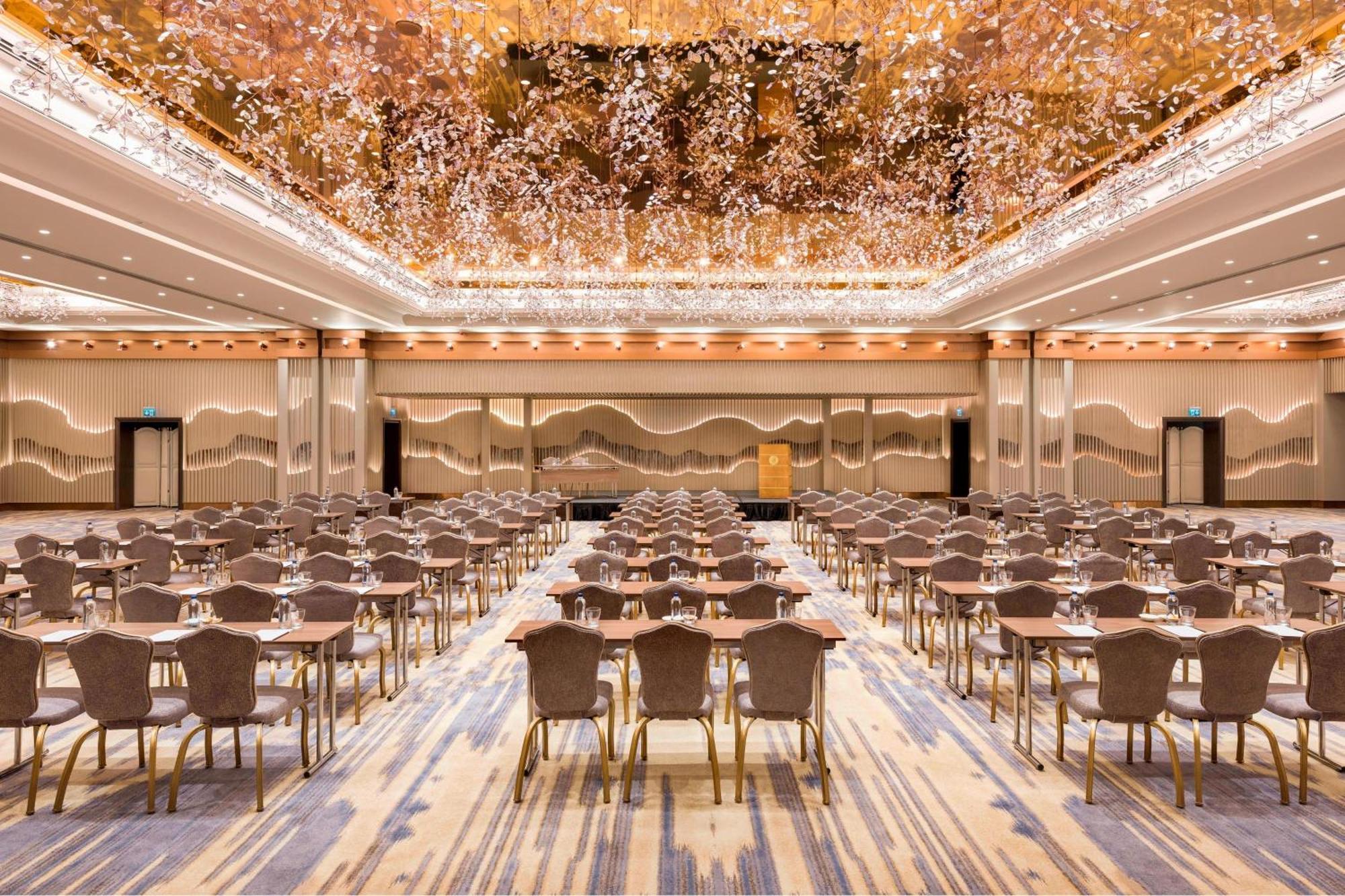 Hotel The Ritz-carlton, At The Bosphorus 5*
